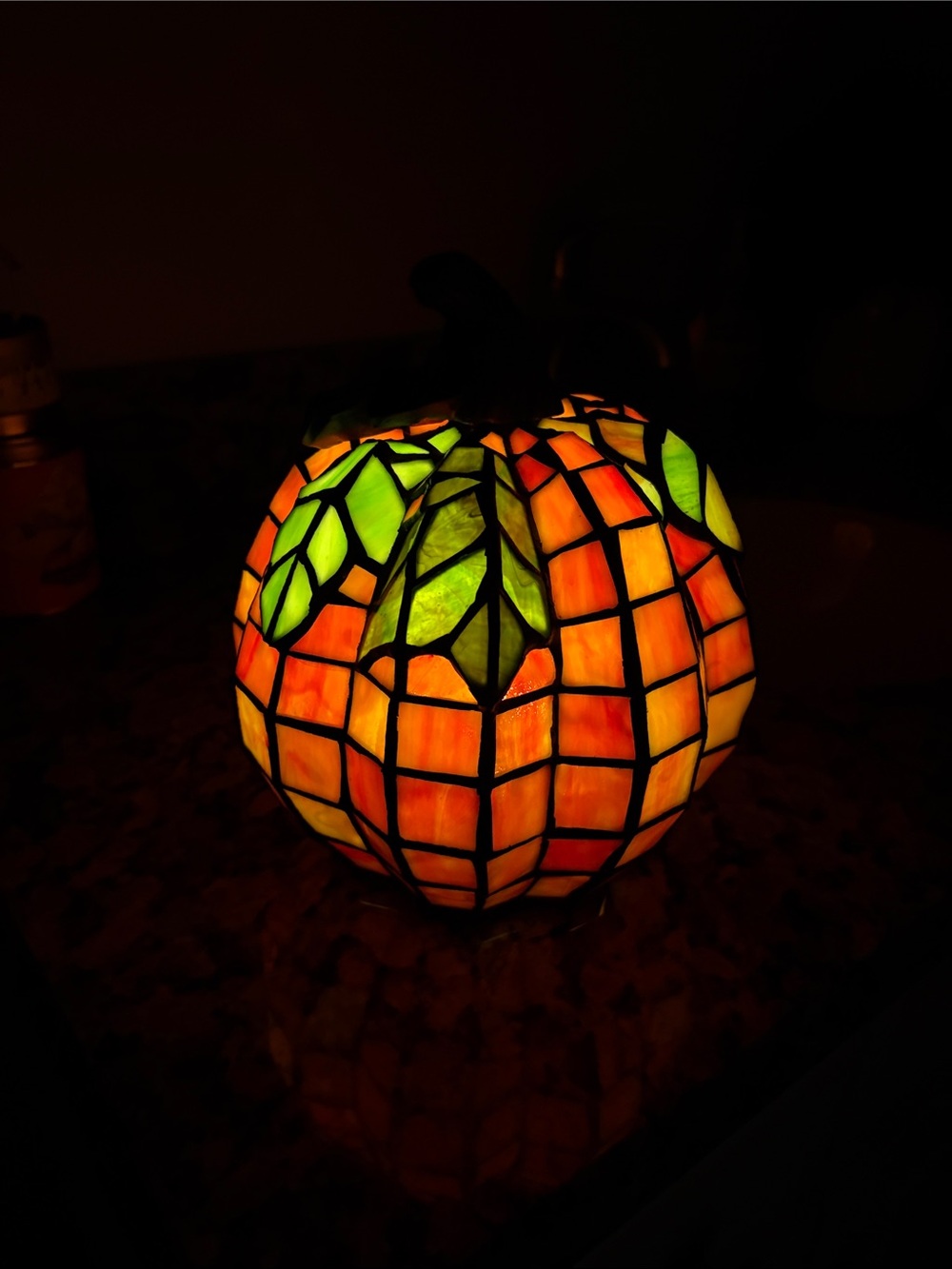 9” LIT Tiffany Style Stained Glass Pumpkin Accent Lamp Fall Autumn Farmhouse - Picture 3 of 16